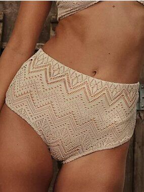 NWOT FREE PEOPLE free-est Billie Crochet High Waist Bikini Bottoms / Sand XL